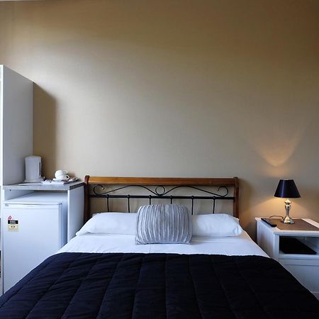 Bayview Hotel Woy Woy Oda fotoğraf